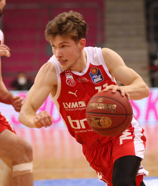 上是竞争对 上是竞争对