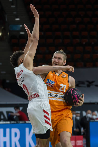 万件球衣 万件球衣