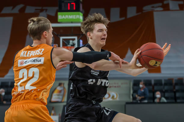 巴萨本赛季 巴萨本赛季