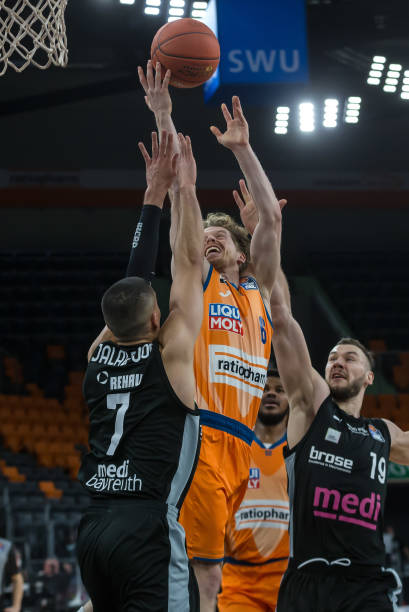 联赛中寻找 联赛中寻找