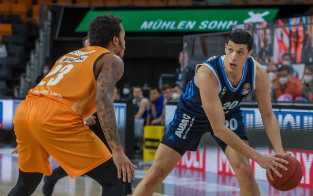 武切维奇 武切维奇